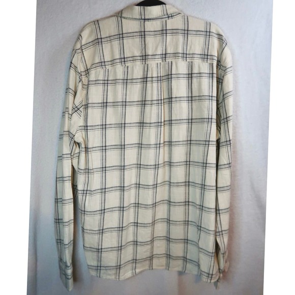 Marine Layer Classic Fit Balboa Button Down Size XL - Picture 3 of 4